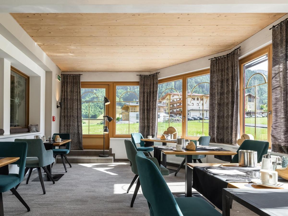 Hotel Auszeit ペルティサウ エクステリア 写真
