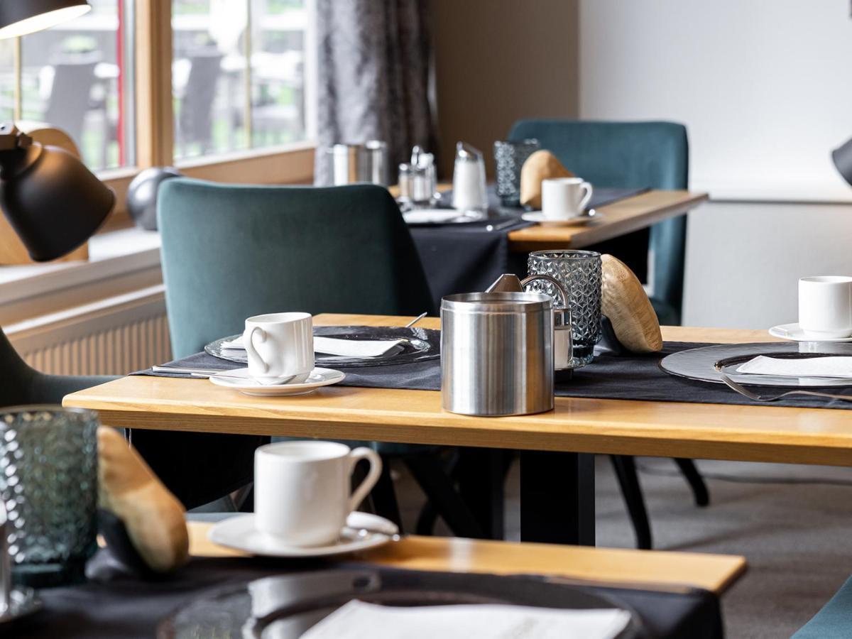 Hotel Auszeit ペルティサウ エクステリア 写真