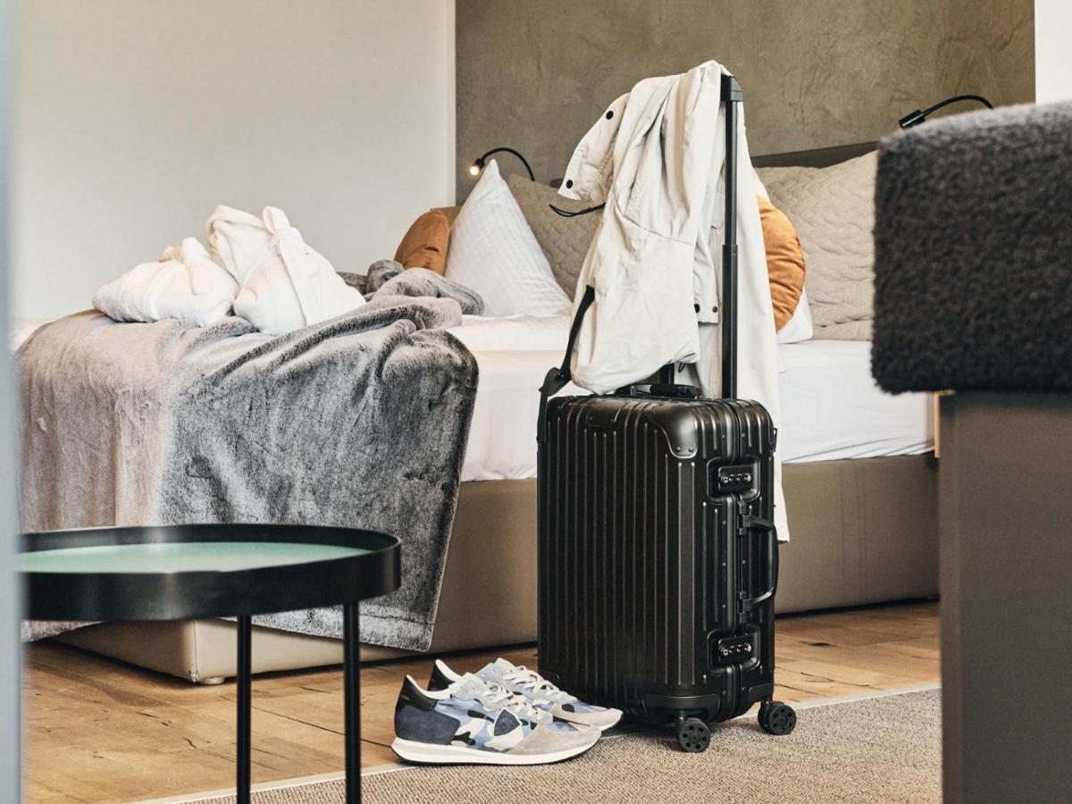Hotel Auszeit ペルティサウ エクステリア 写真