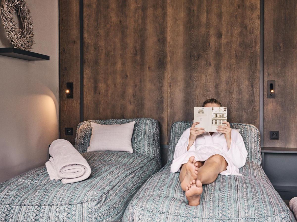 Hotel Auszeit ペルティサウ エクステリア 写真