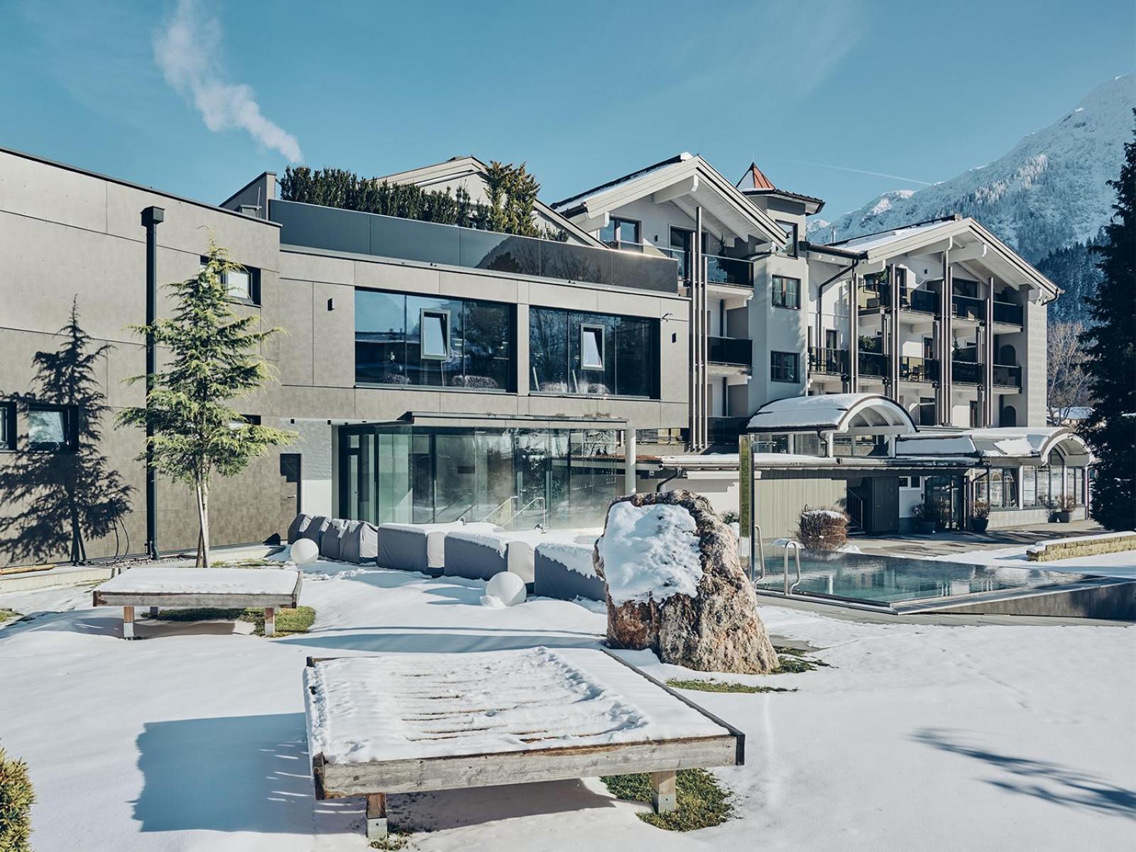 Hotel Auszeit ペルティサウ エクステリア 写真