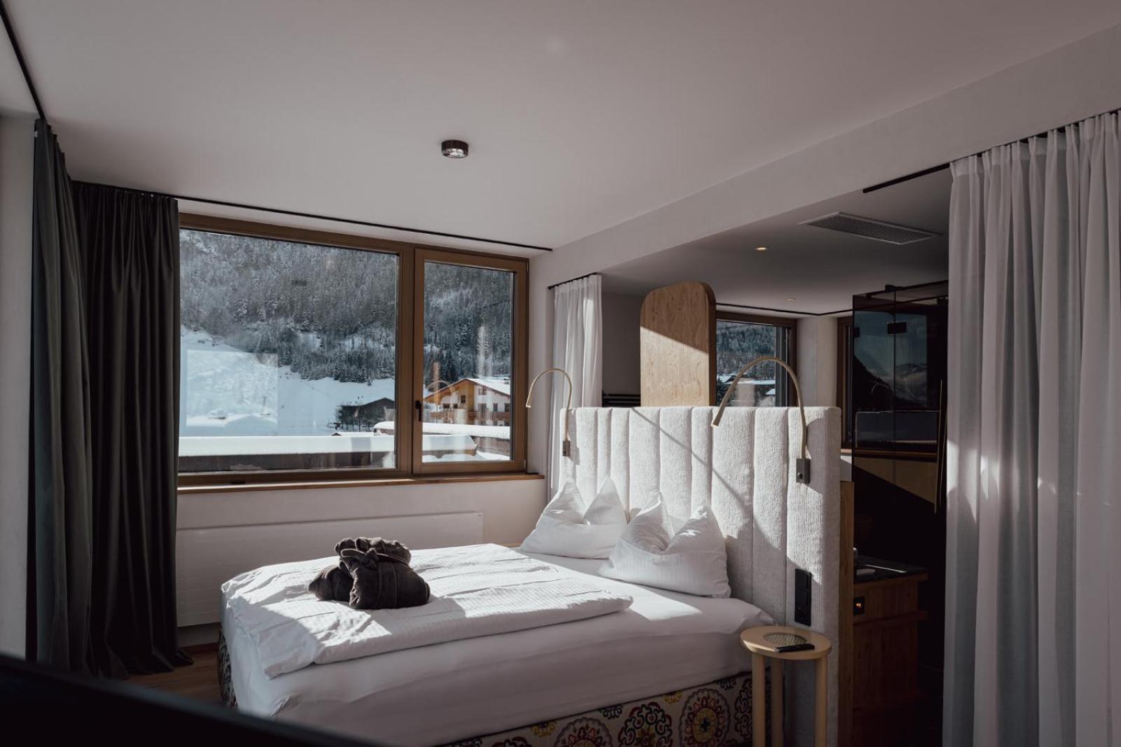 Hotel Auszeit ペルティサウ エクステリア 写真